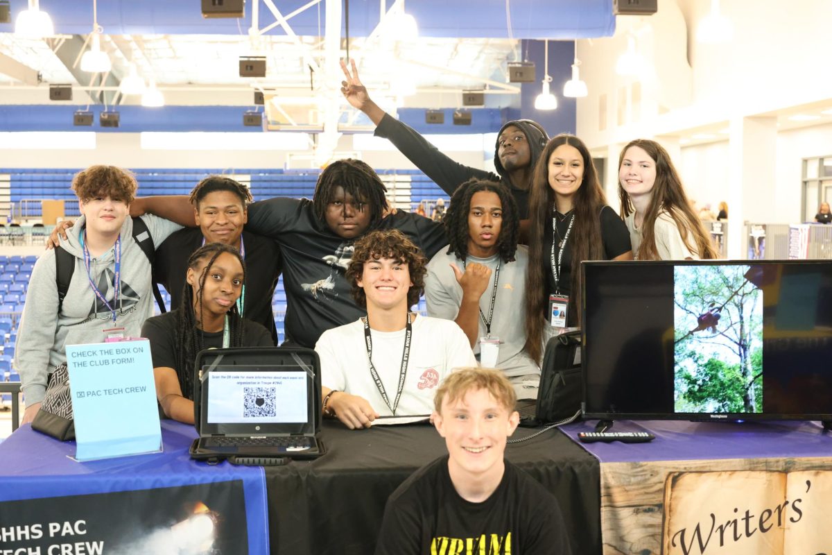 Many students gather for a photo op during Club Rush.