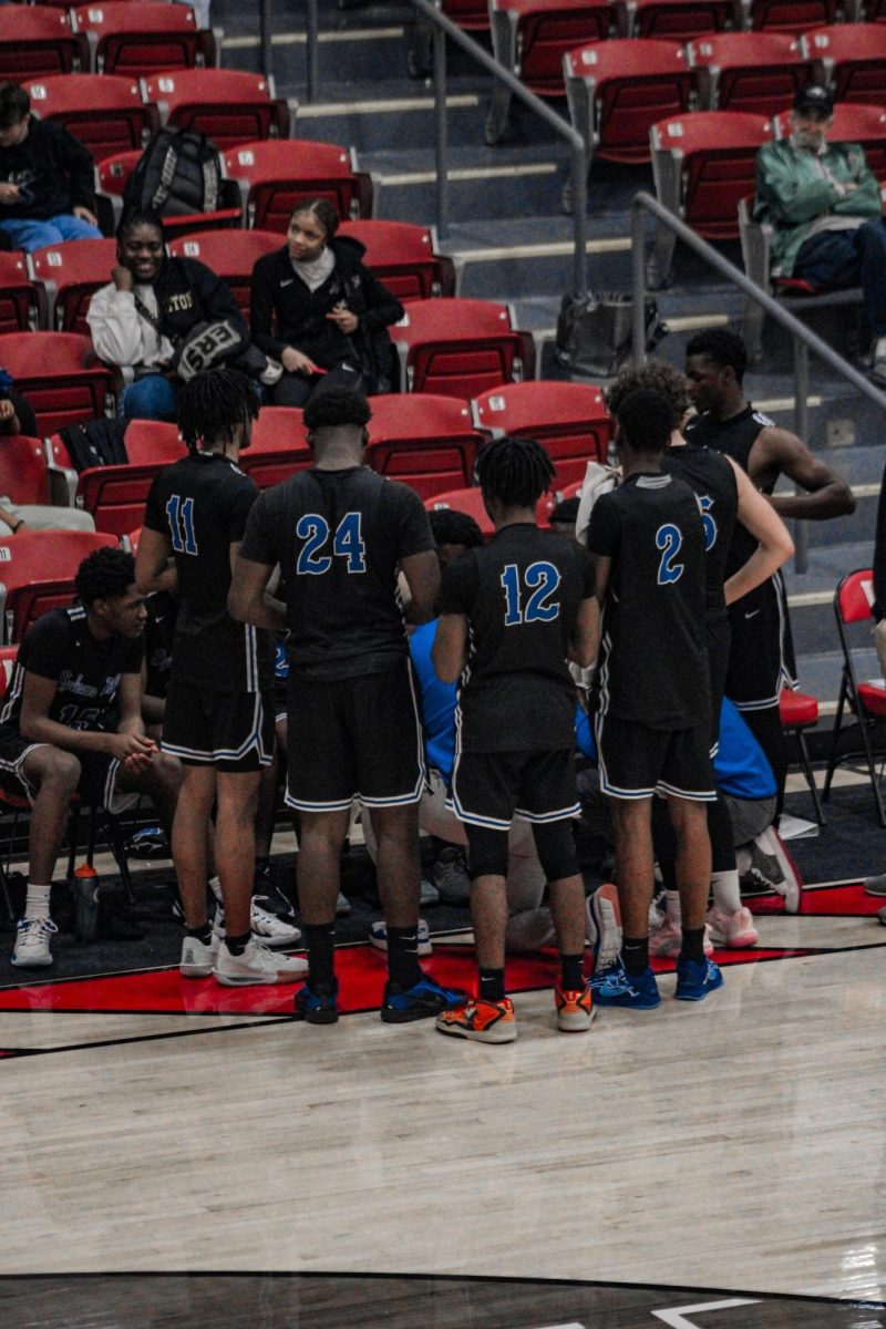 Bears in a huddle during a timeout